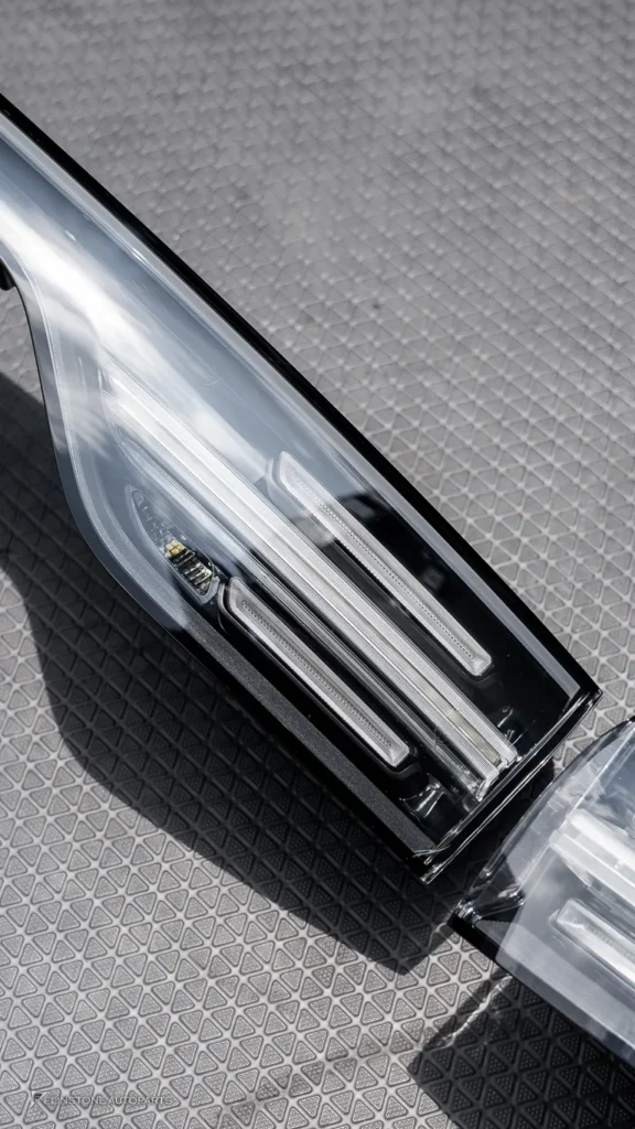 Porsche Cayenne ไฟท้ายแท้