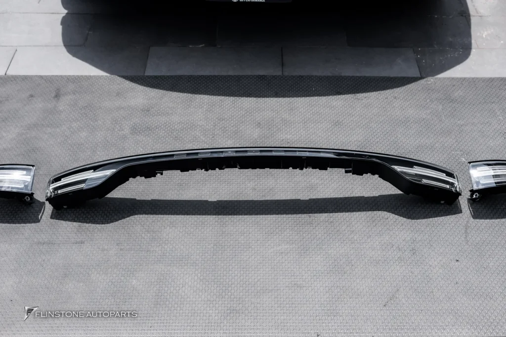 Porsche Cayenne ไฟท้ายแท้