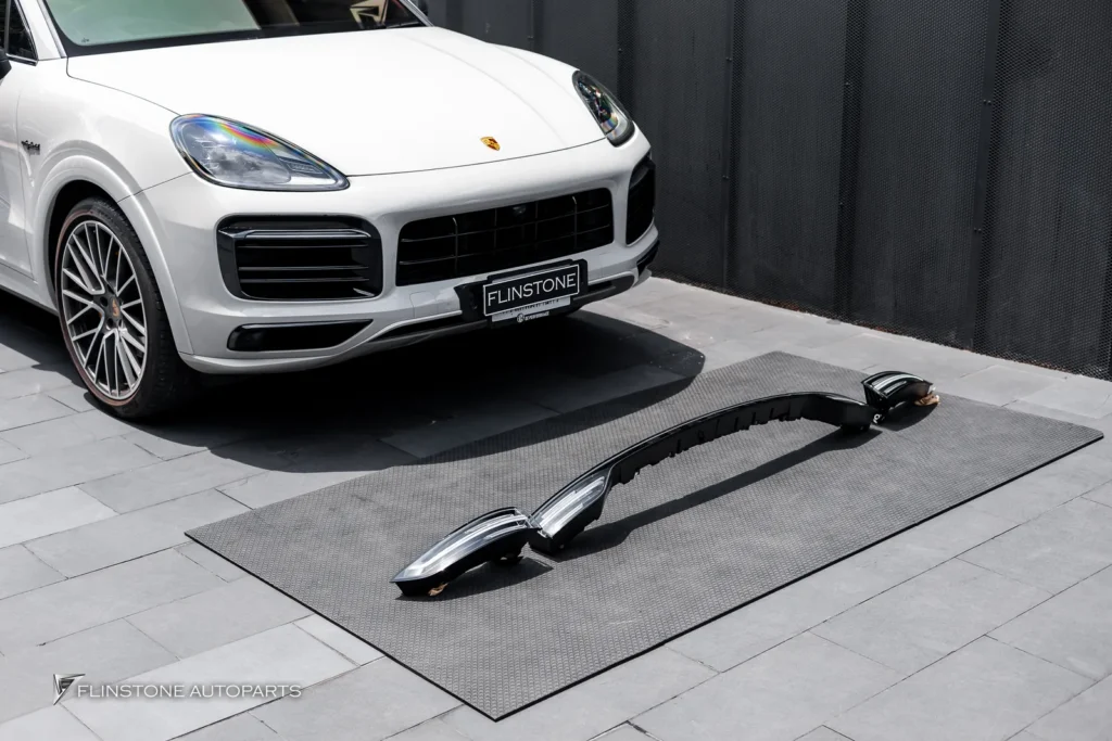 Porsche Cayenne ไฟท้ายแท้