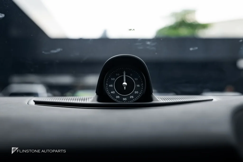 Porsche Taycan 4S นาฬิกา Sport Chrono