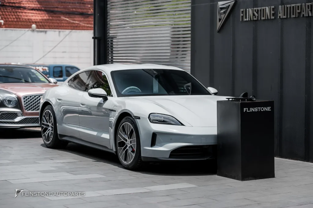 Porsche Taycan 4S นาฬิกา Sport Chrono