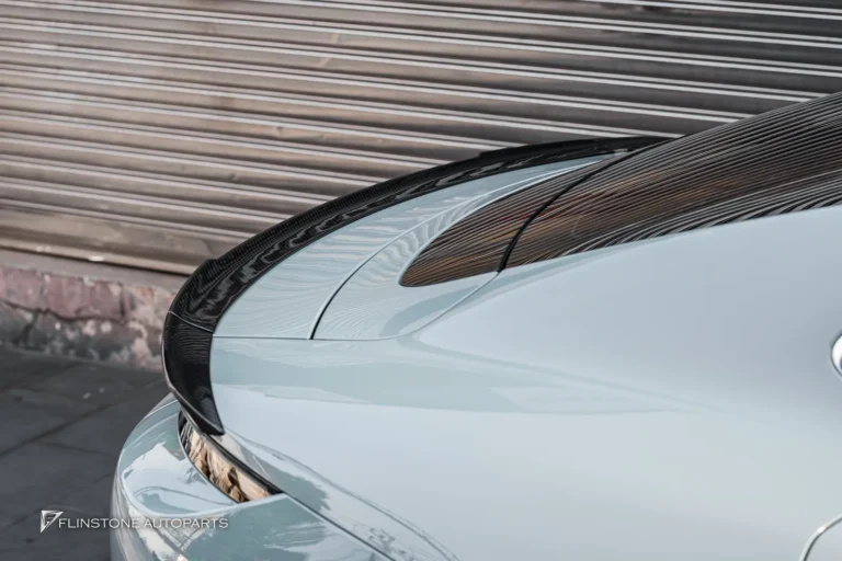 Porsche Taycan 4S สปอยเลอร์