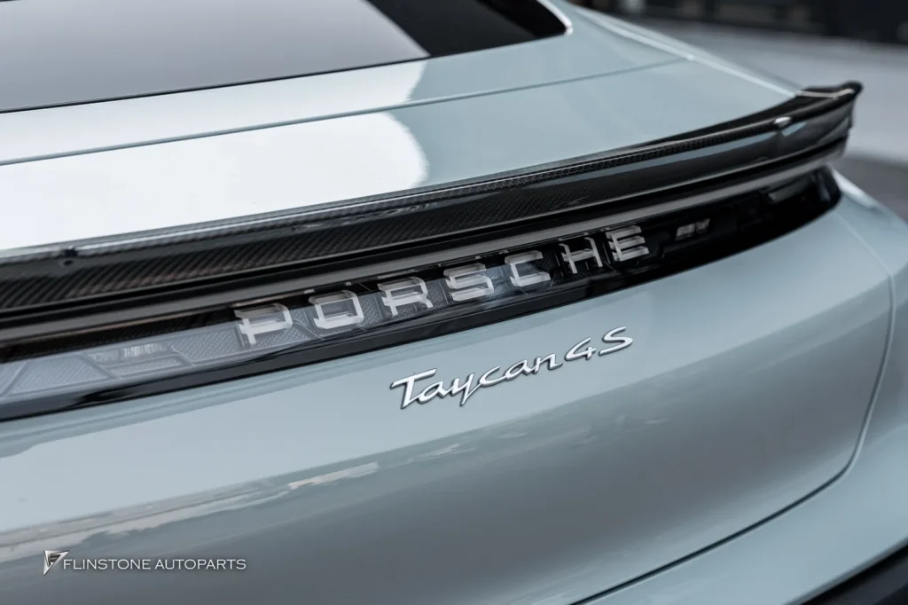 Porsche Taycan 4S สปอยเลอร์