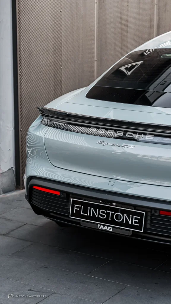 Porsche Taycan 4S สปอยเลอร์