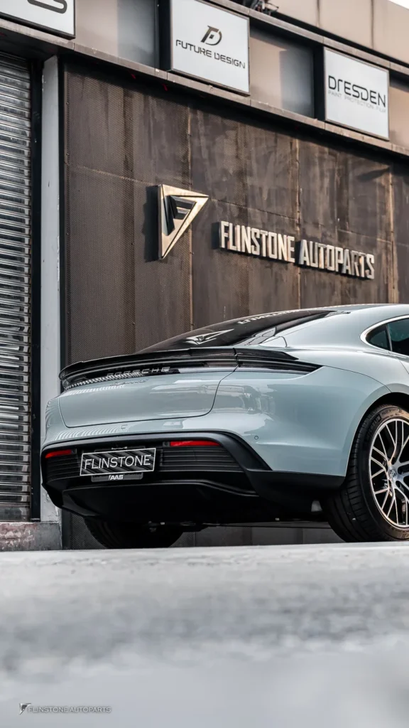 Porsche Taycan 4S สปอยเลอร์