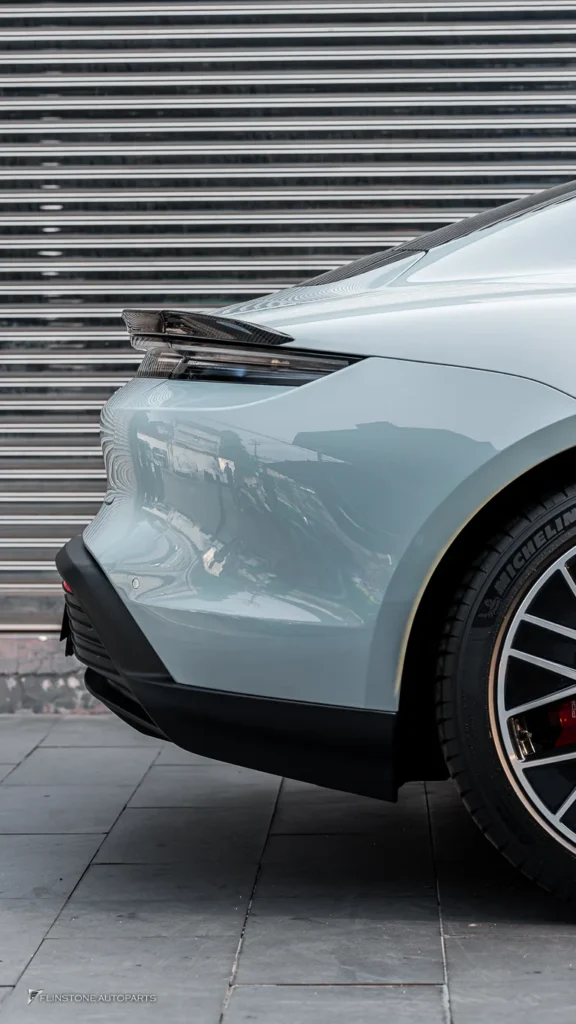 Porsche Taycan 4S สปอยเลอร์
