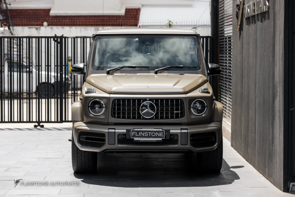 Mercedes-Benz G-Class บันได