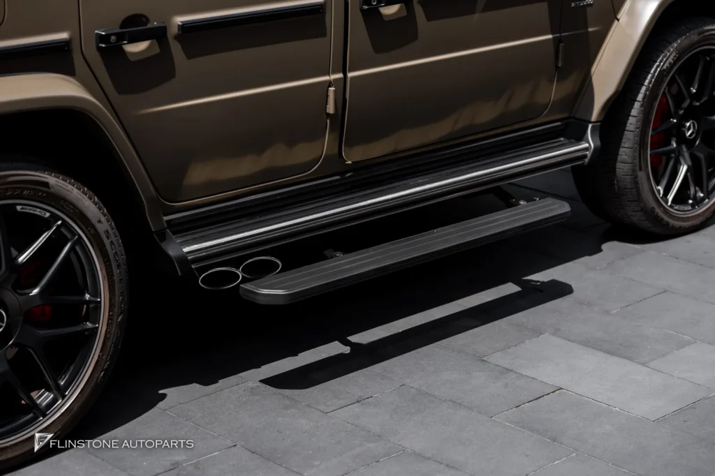 Mercedes-Benz G-Class บันได