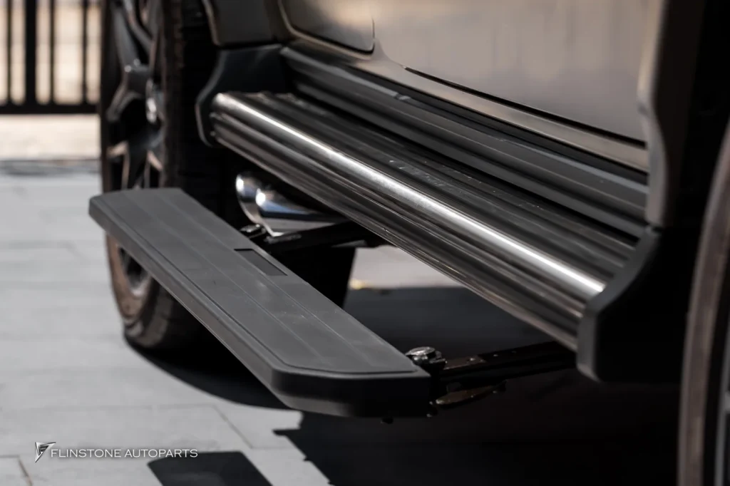 Mercedes-Benz G-Class บันได