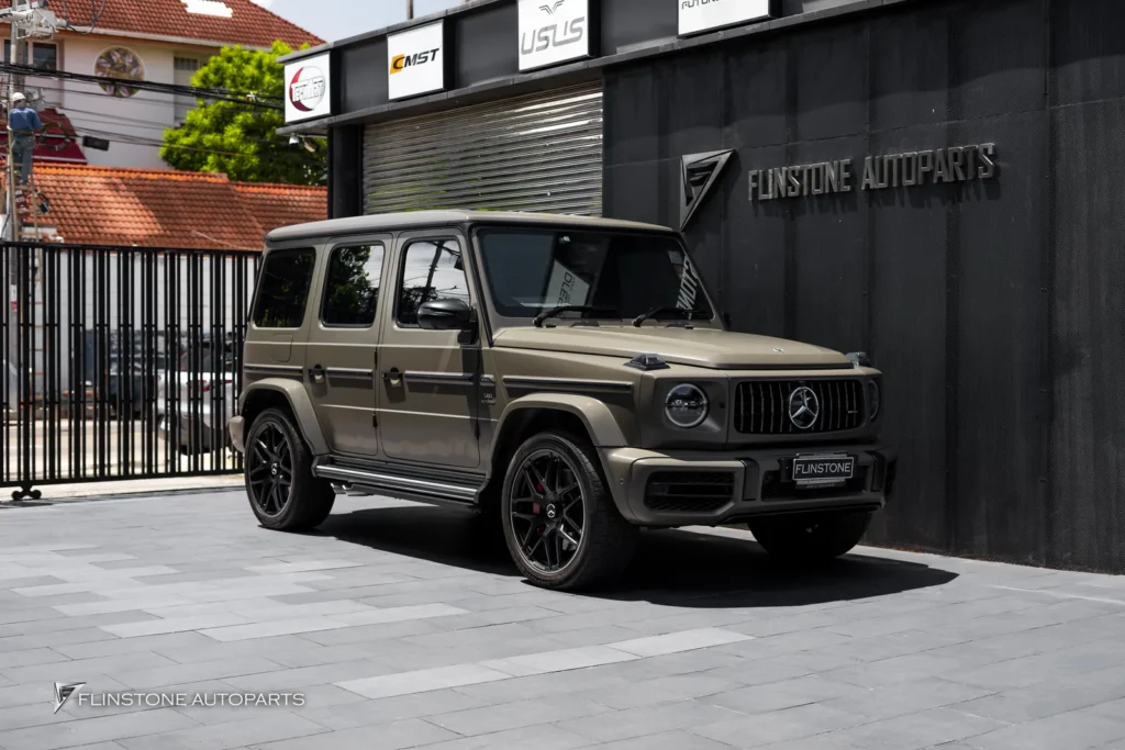 Mercedes-Benz G-Class บันได