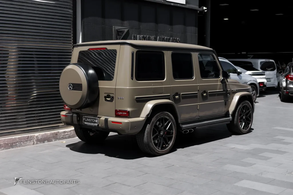 Mercedes-Benz G-Class บันได