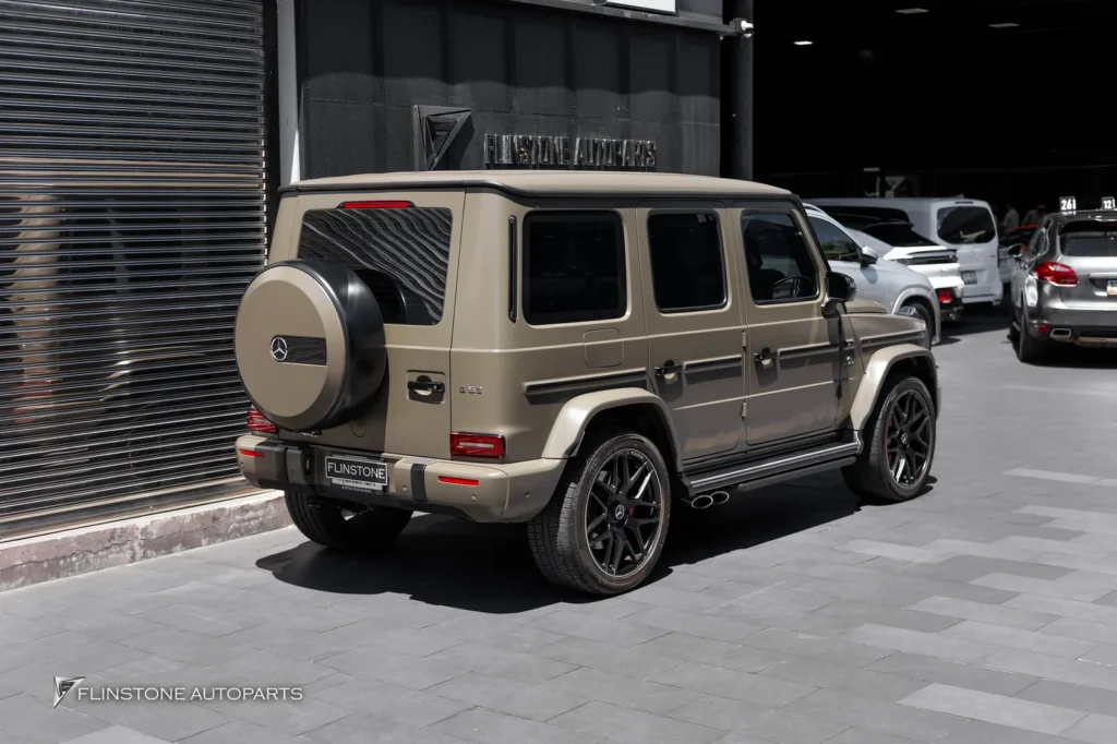 Mercedes-Benz G-Class บันได