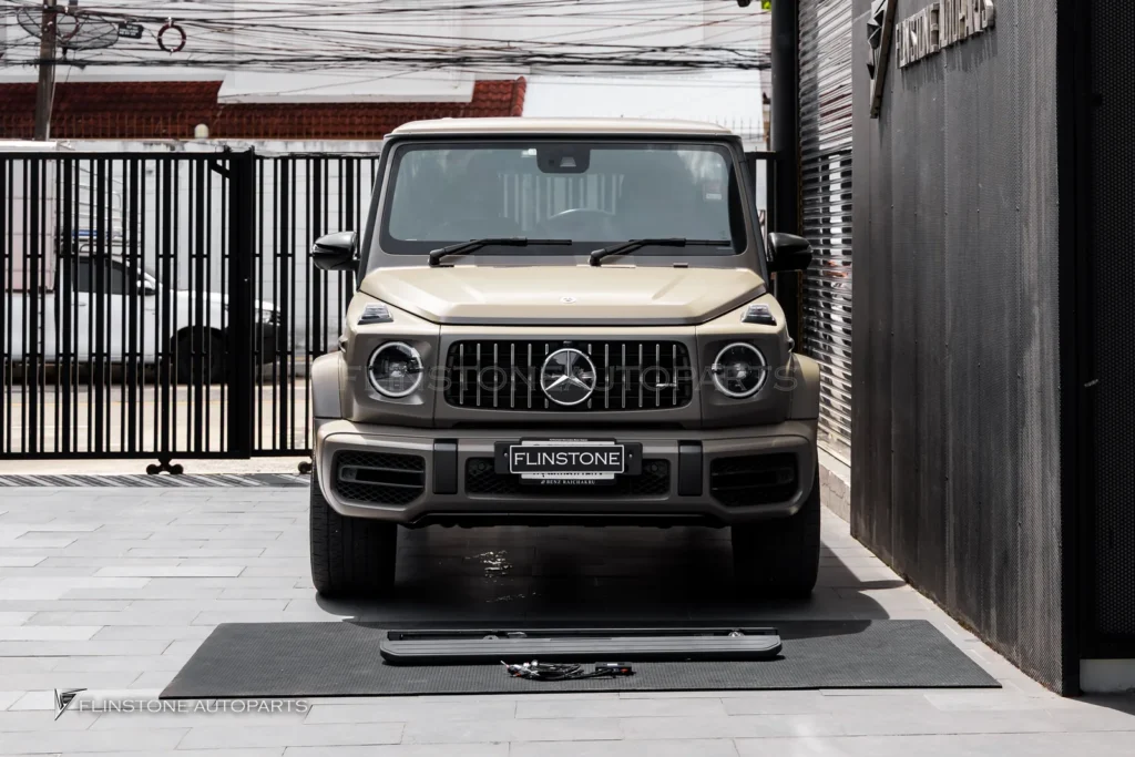 Mercedes-Benz G-Class บันได