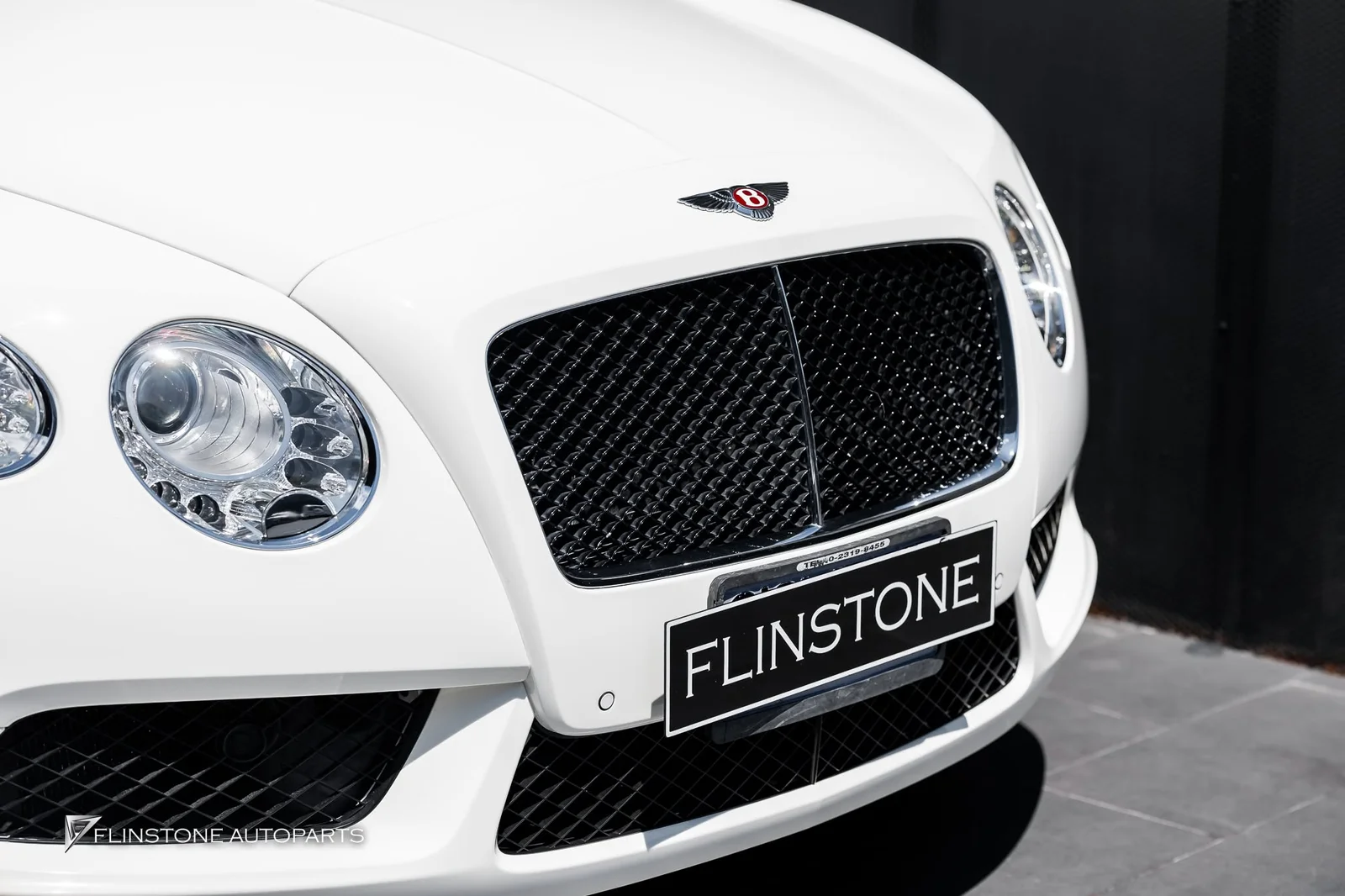 Bentley Continental GT เลือกติดตั้งกันชนหน้าใหม่พร้อมกระจังหน้า