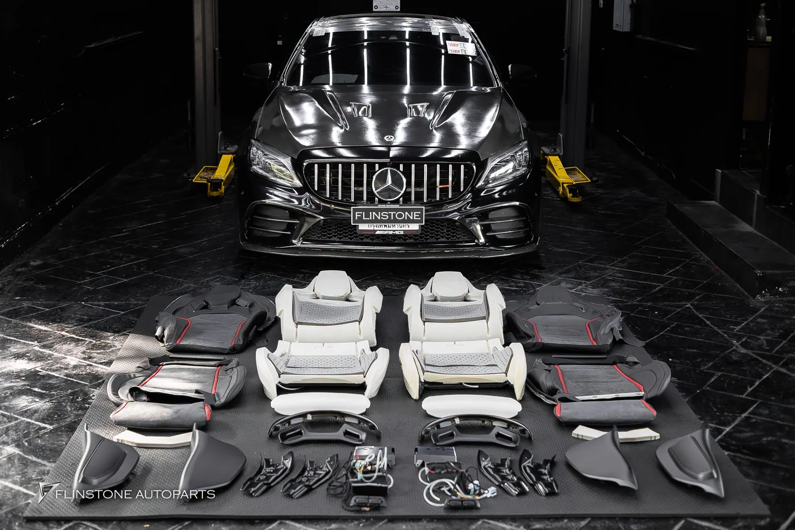 W205 C205 C-Class 2024 อยากเปลี่ยนเบาะเดิม ให้เป็นทรง Mercedes AMG ก็ต้องแบบคันนี้เลยครับ