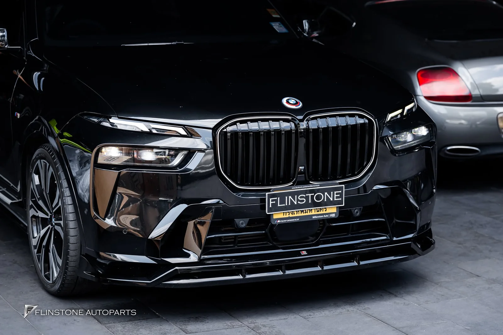 ติดตั้งกระจังหน้า LED สำหรับ BMW X7 G07 LCI