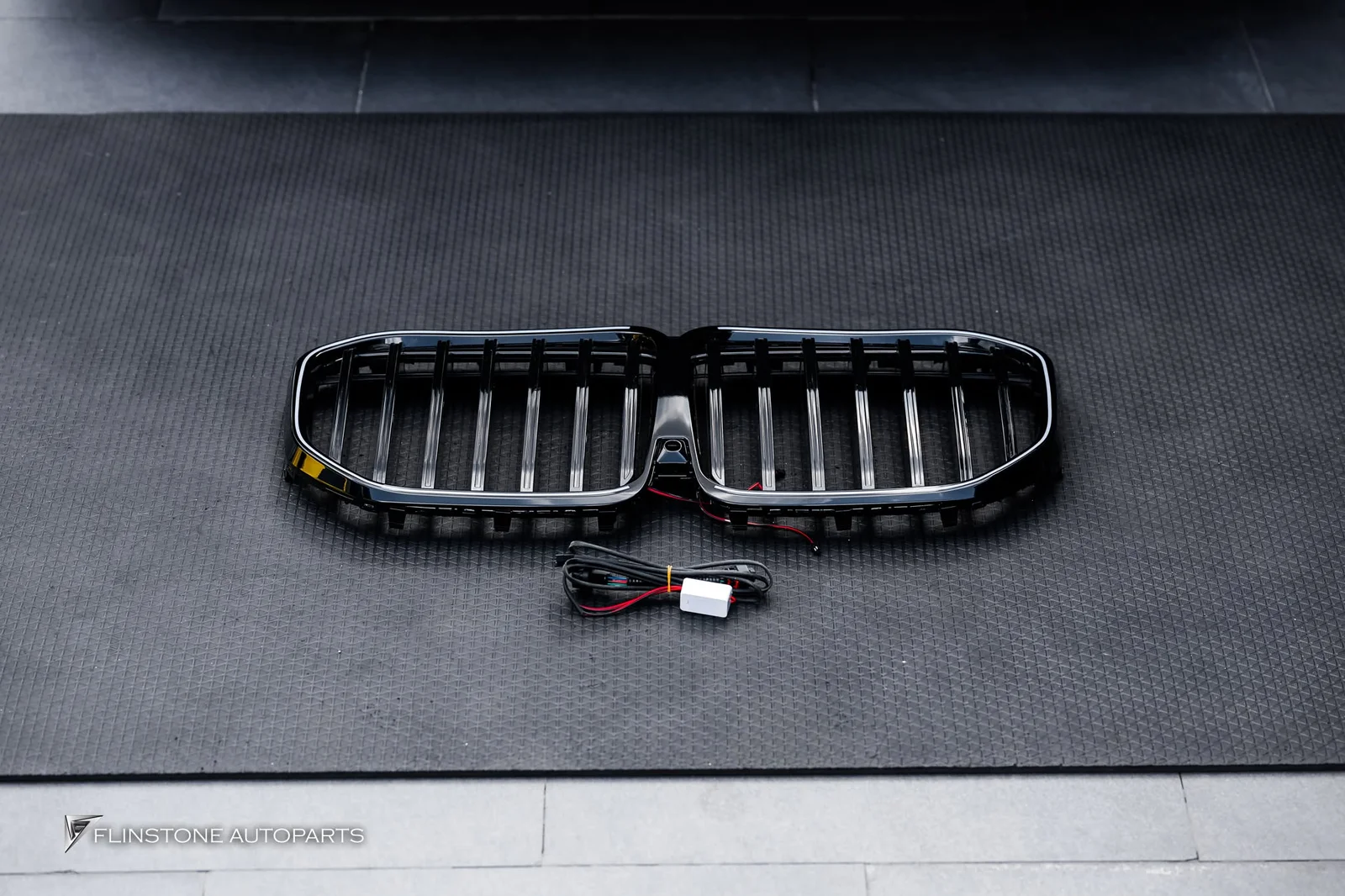 ติดตั้งกระจังหน้า LED สำหรับ BMW X7 G07 LCI