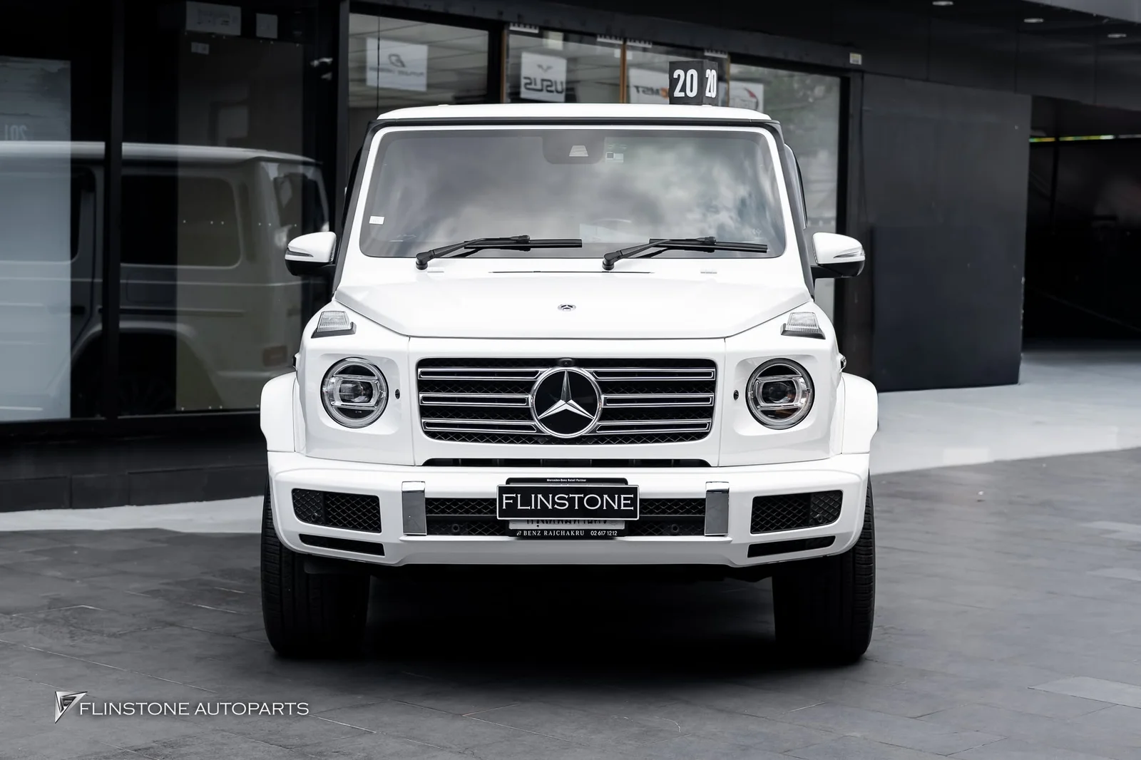 ติดตั้งบันไดข้างอัตโนมัติสำหรับ W464 G-Class ผลงานติดตั้งรุ่นนี้กว่า 300 คัน+