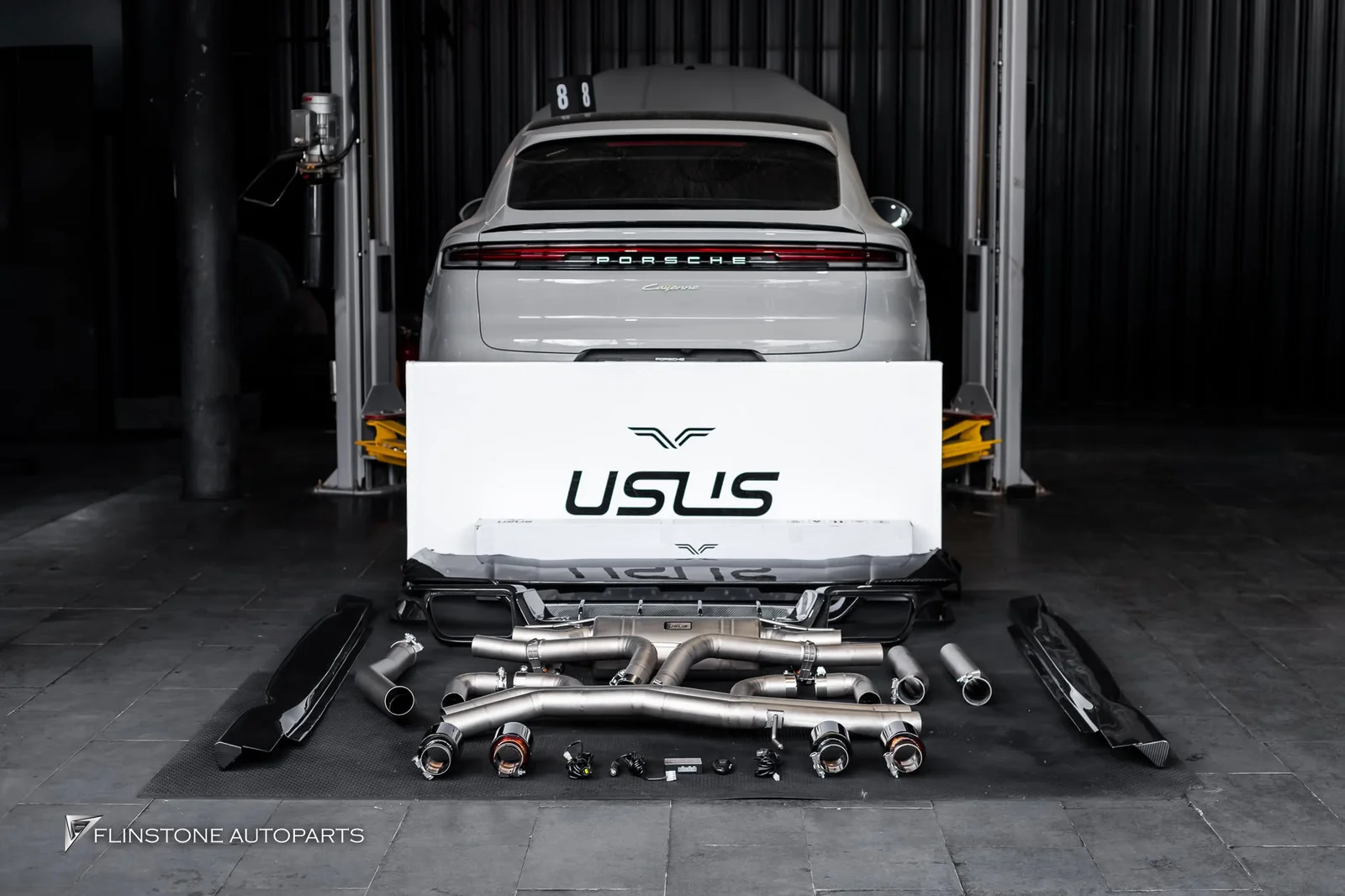 อัปเกรดความสปอร์ตดุดันให้ SUV สายพันธุ์หรูอย่าง PORSCHE Cayenne Coupe 9Y0.2