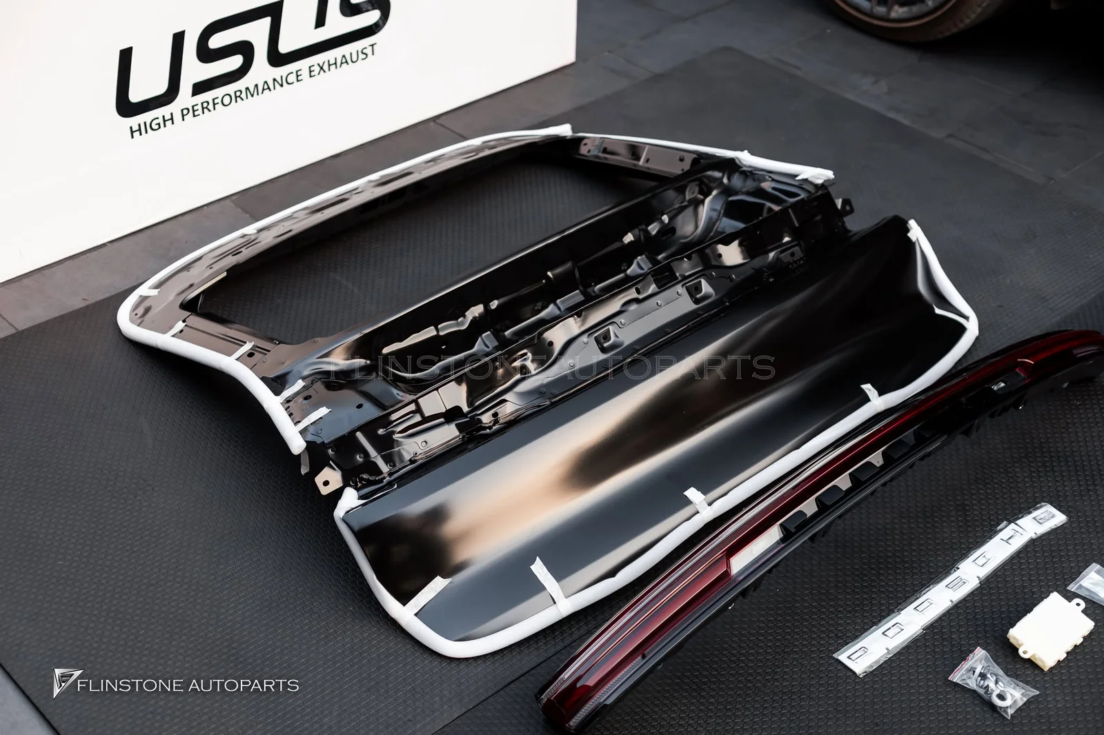 PORSCHE Cayenne Coupe 到店加装排气系统 Performance 来自 USUS Exhaust