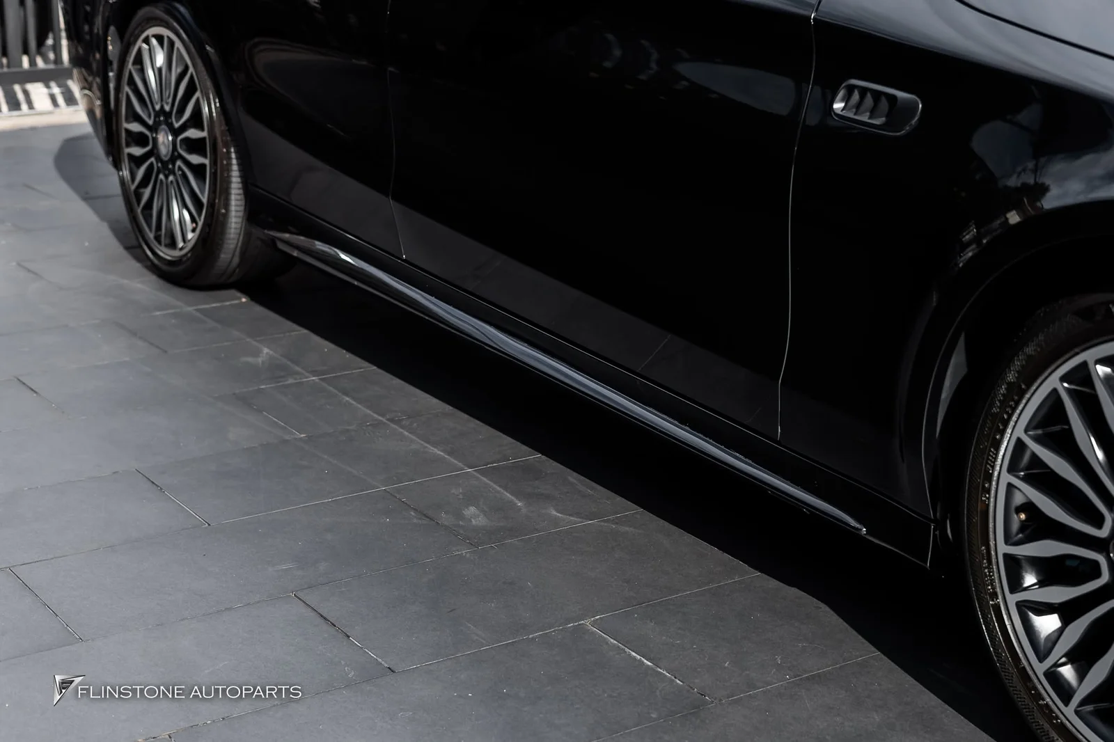 W205 C205 C-Class 2024 W205 C-Class เข้าเปลี่ยนโฉมเป็น W206 C63s AMG
