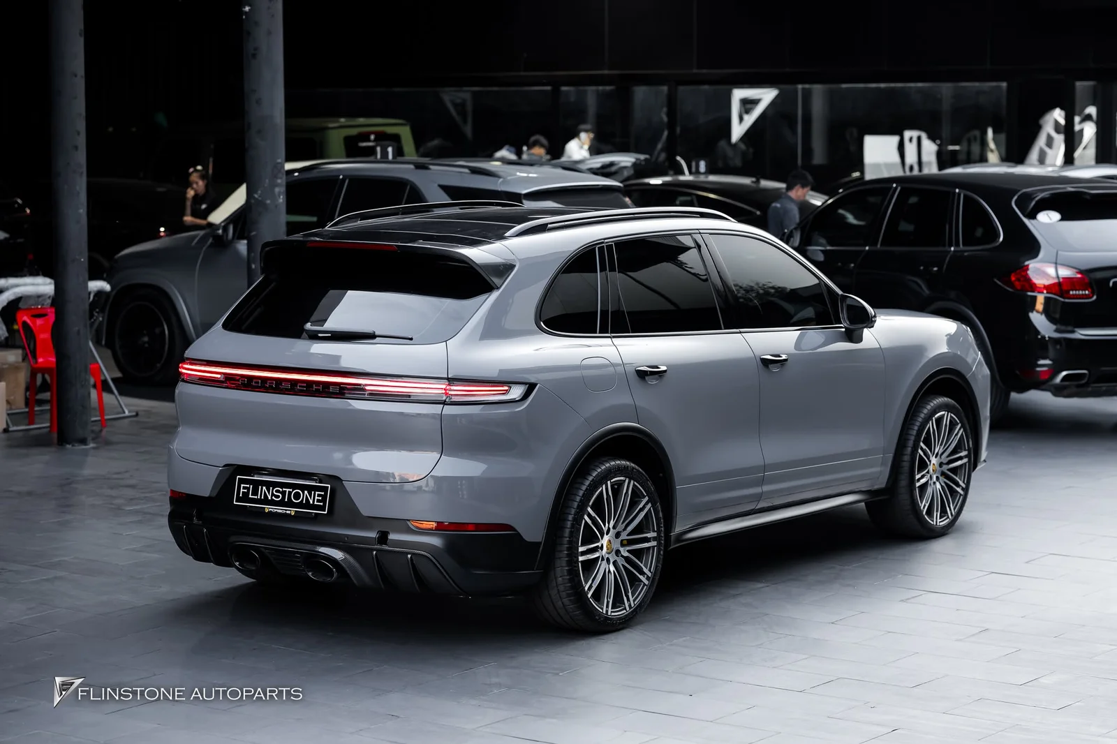 PORSCHE Cayenne 958 2012 เปลี่ยนโฉมเป็นชุดแต่ง TURBO GT 2026