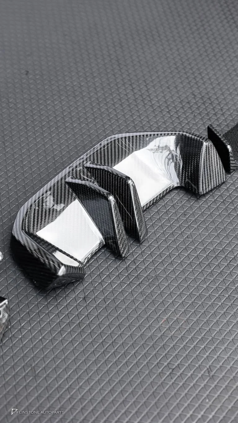 ดิฟฟิวเซอร์ Carbon Fiber สำหรับ USUS Autoclave ติดตั้งใน BMW i5 G60
