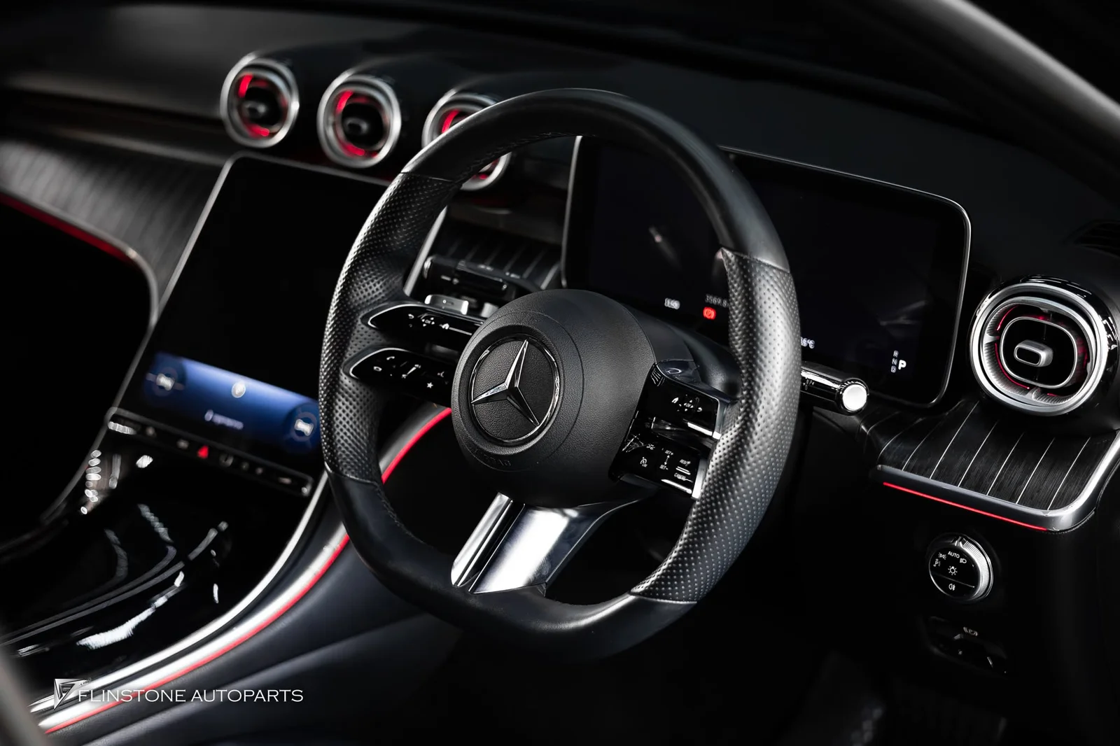 ปลดล็อกออปชันเต็มระบบ Mercedes-Benz C-Class (W206) คันงาม