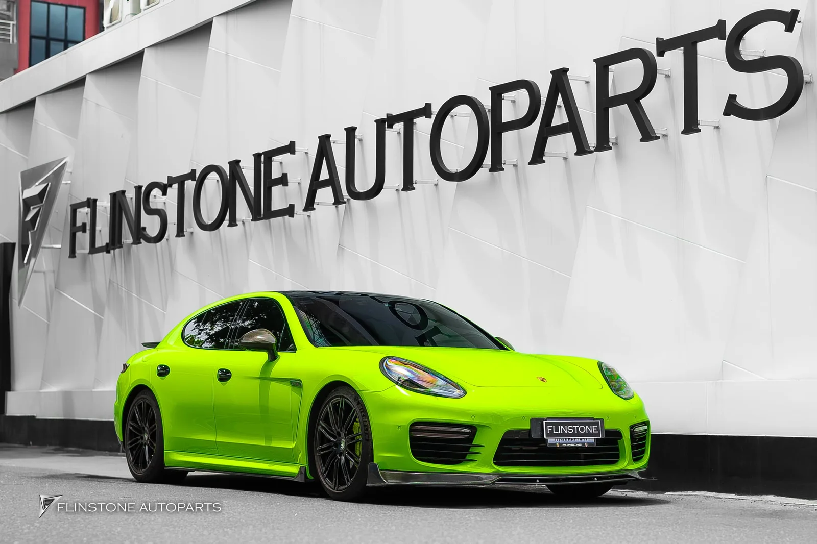 เปลี่ยนไฟหน้าแบบ PDLS Look ให้กับ PORSCHE Panamera 970.2