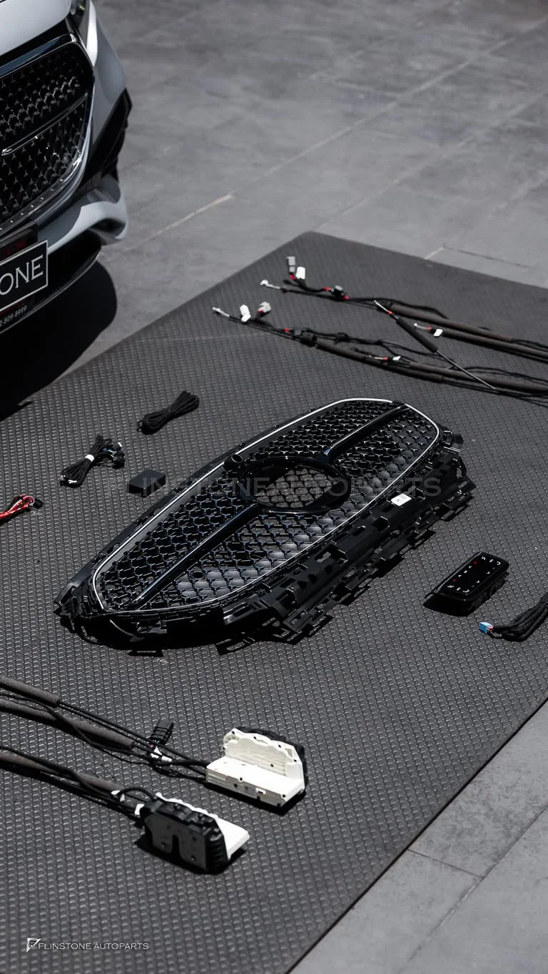 Mercedes W214 E-Class เป็นอีกรุ่นที่แต่งที่ร้านเยอะมากๆ