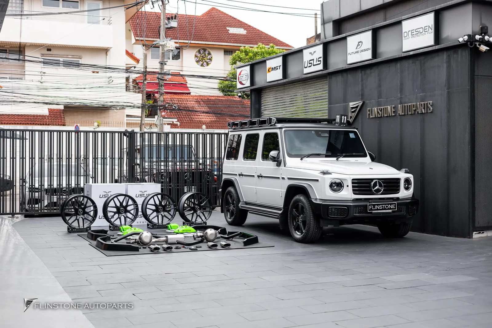 W464 G-Class Mercedes-Benz G 450 d Professional Edition เลือกอัปเกรดด้วยเบรค G63 AMG