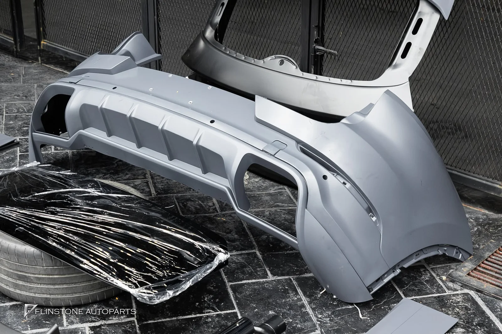 PORSCHE Cayenne 958 getting ready for the facelift conversion to TURBO GT 2026