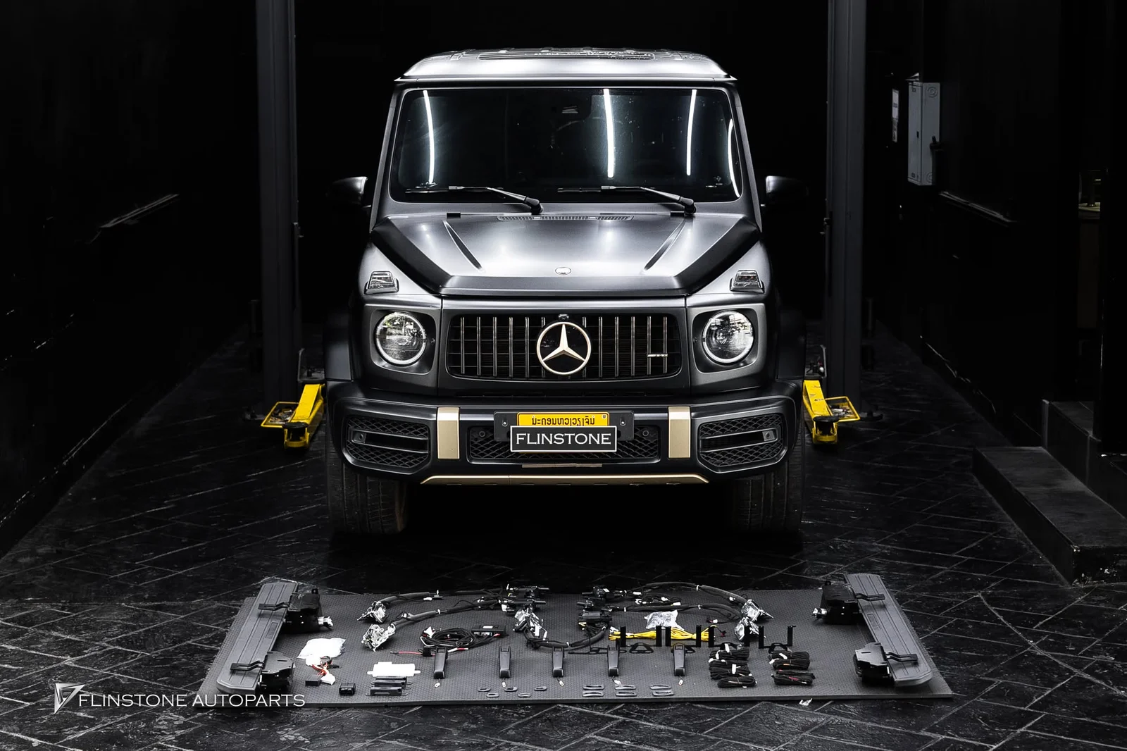 W464 G-Class ลูกค้าขับมาเองจาก สปป.ลาว Mercedes G63 AMG รุ่นพิเศษ Grand Edition
