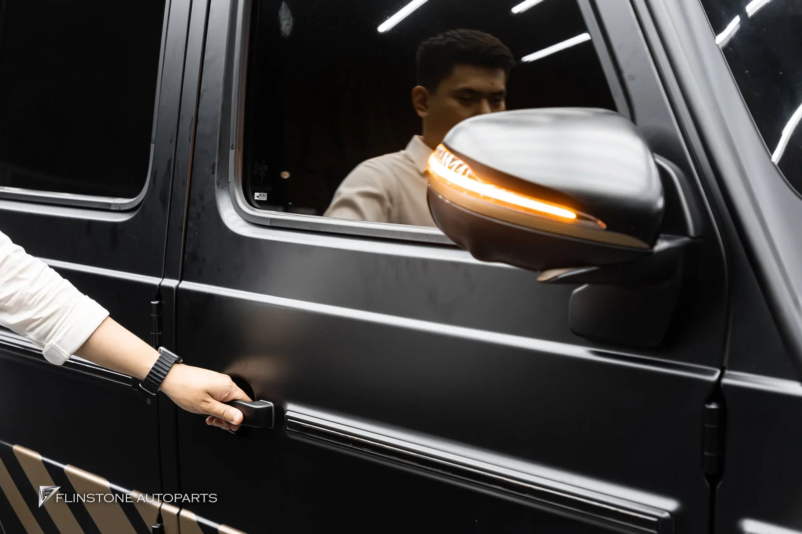 W464 G-Class ลูกค้าขับมาเองจาก สปป.ลาว Mercedes G63 AMG รุ่นพิเศษ Grand Edition