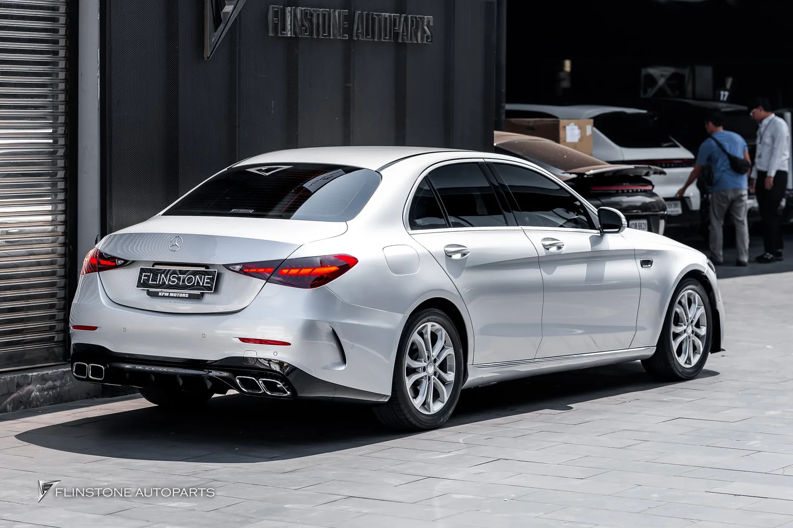W205 C205 C-Class 2024 เปลี่ยนโฉม W205 C-Class เป็น W206 C63s AMG Look