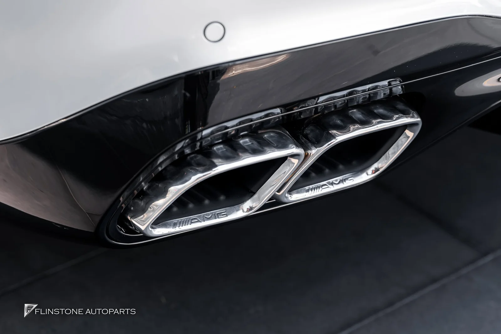 W205 C205 C-Class 2024 เปลี่ยนโฉม W205 C-Class เป็น W206 C63s AMG Look