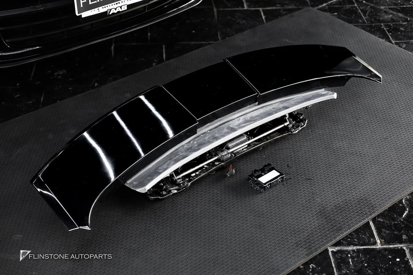 ขอบคุณพี่เป๊ก สัณชัย อีกครั้งครับ นำ PORSCHE 971 Panamera