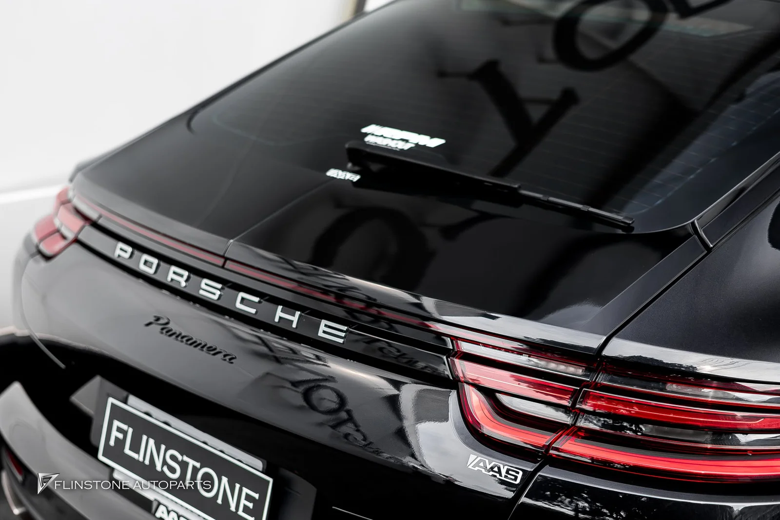 ขอบคุณพี่เป๊ก สัณชัย อีกครั้งครับ นำ PORSCHE 971 Panamera