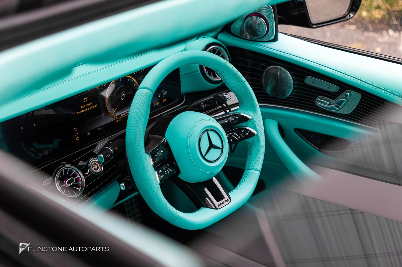 W213 E-Class Mercedes Benz W213 E63s AMG เลือกเปลี่ยนสีภายใน Tiffany Blue