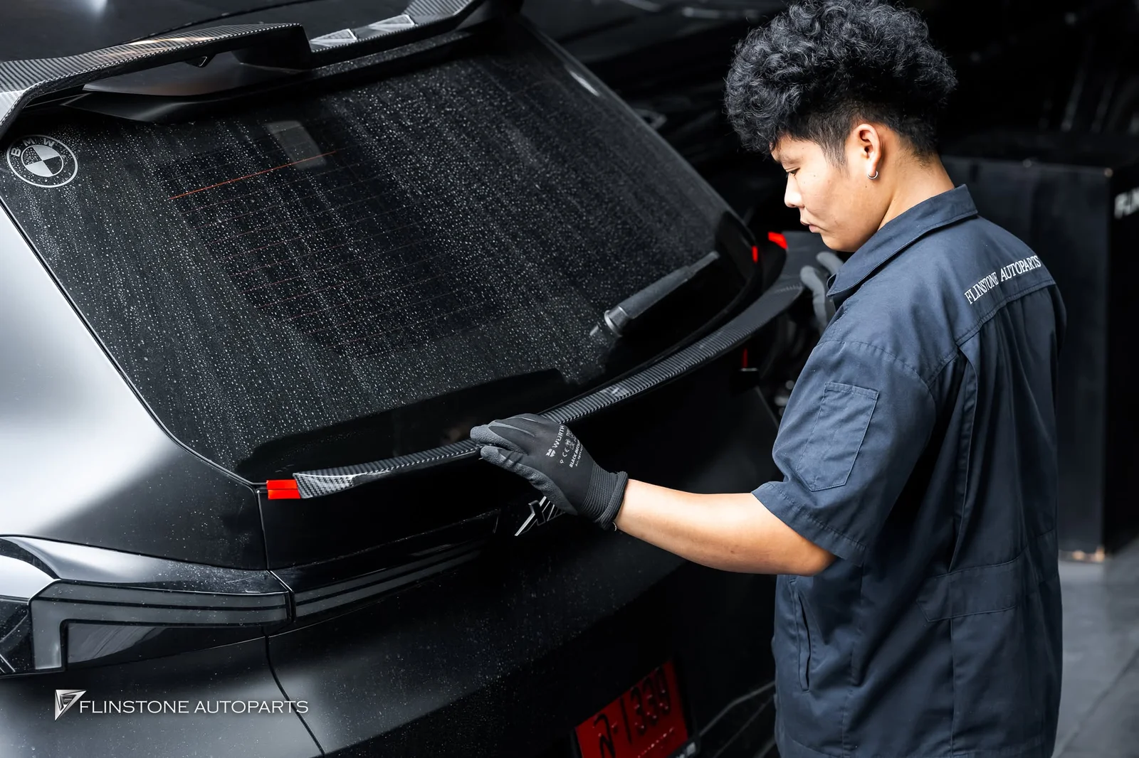 BMW XM G09 ติดตั้งสปอยเลอร์ท้าย งานคาร์บอนจาก USUS Autoclave