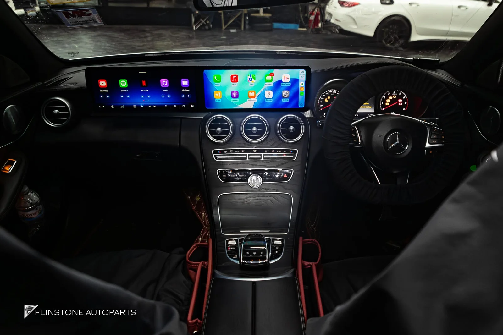 W205 C205 C-Class 2024 — เปลี่ยนภายในให้ดูทันสมัยและน่าขับยิ่งขึ้นด้วยจอ Android ดีไซ