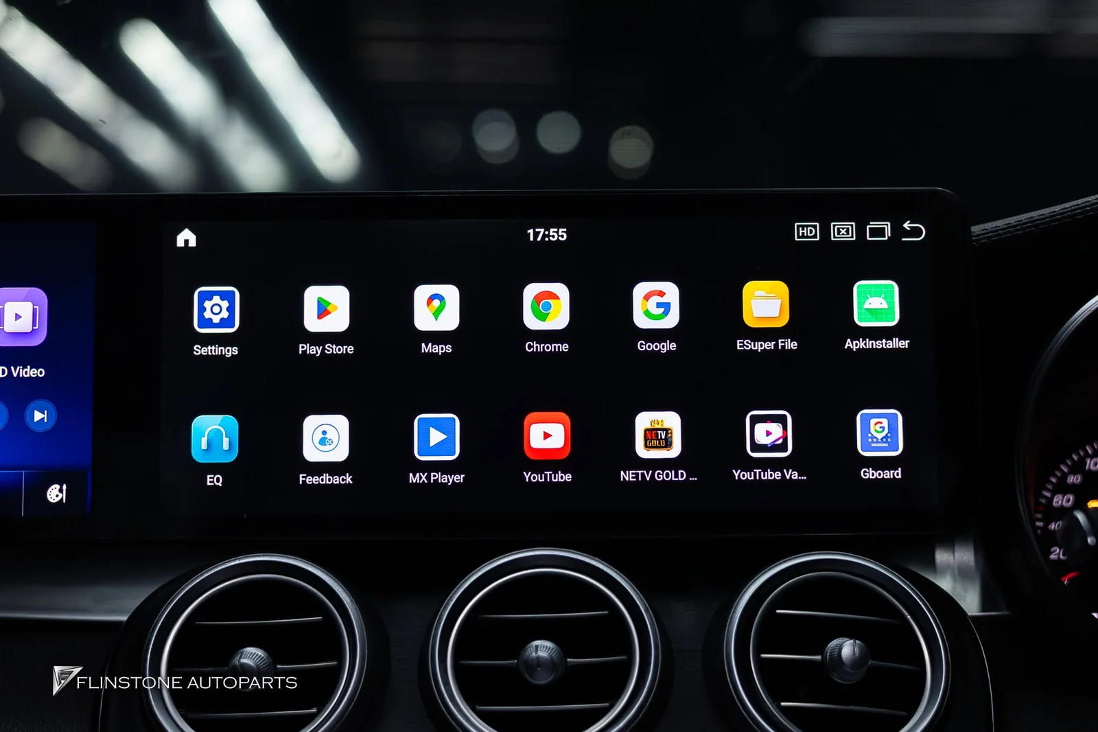 W205 C205 C-Class 2024 — เปลี่ยนภายในให้ดูทันสมัยและน่าขับยิ่งขึ้นด้วยจอ Android ดีไซ