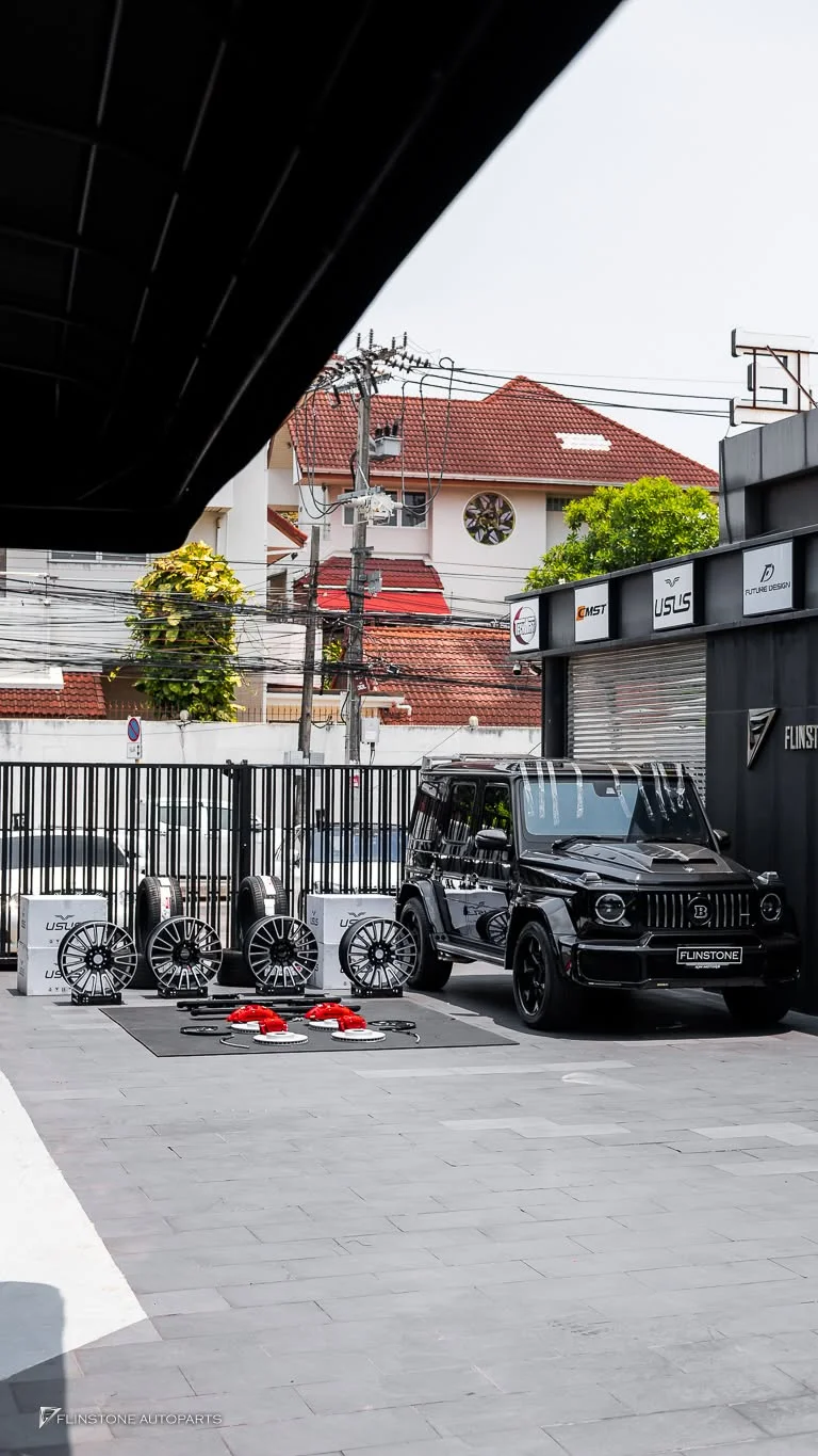 W464 G-Class ลูกค้าตั้งใจมาติดแค่ “บันไดข้างอัตโนมัติ” จริงๆครับ