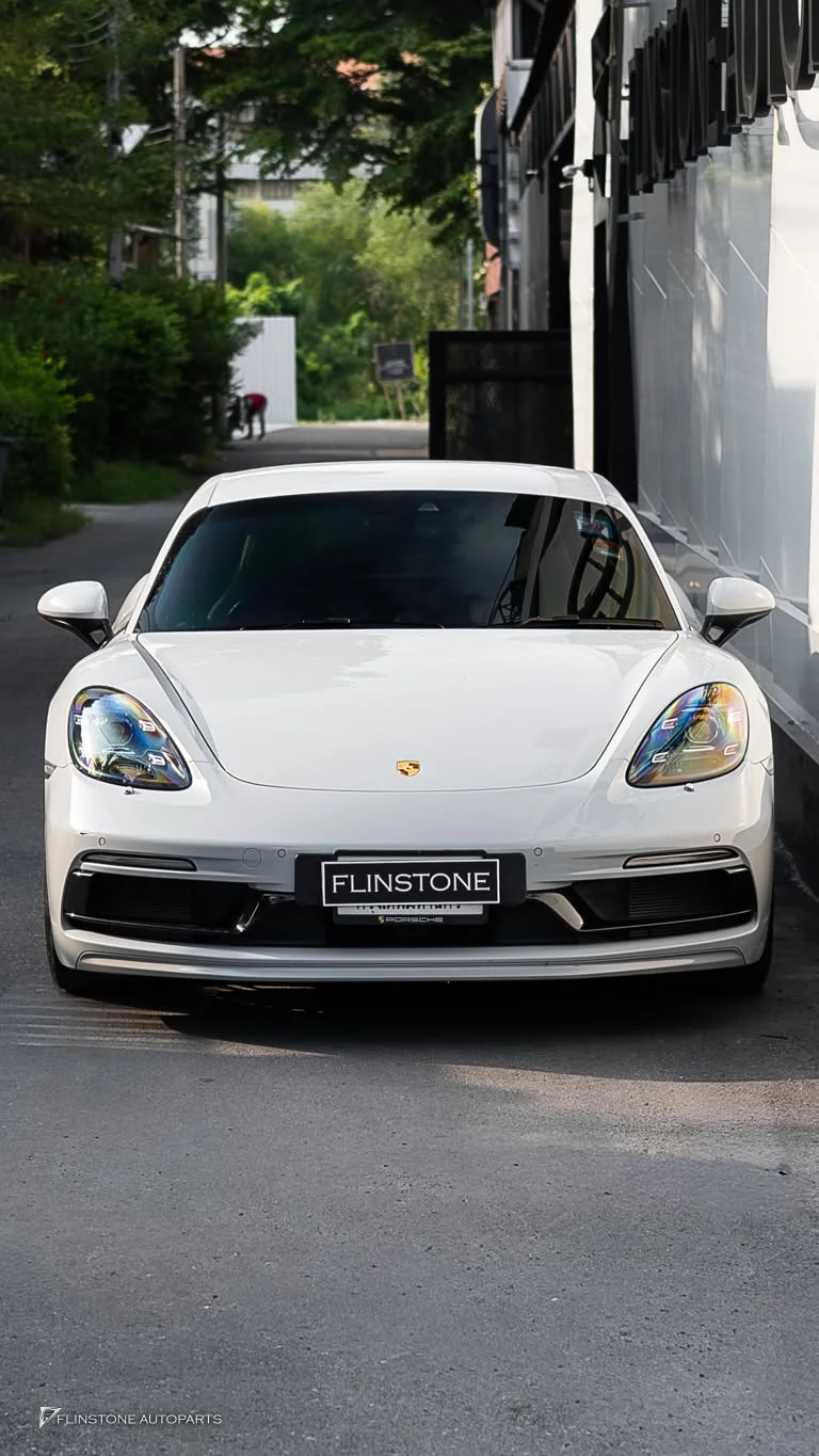 PORSCHE 718 Cayman / Boxster — ติดตั้งไฟภายในสำหรับ 718 Cayman สามารถปรับเปลี่ยนสีได้เป็น