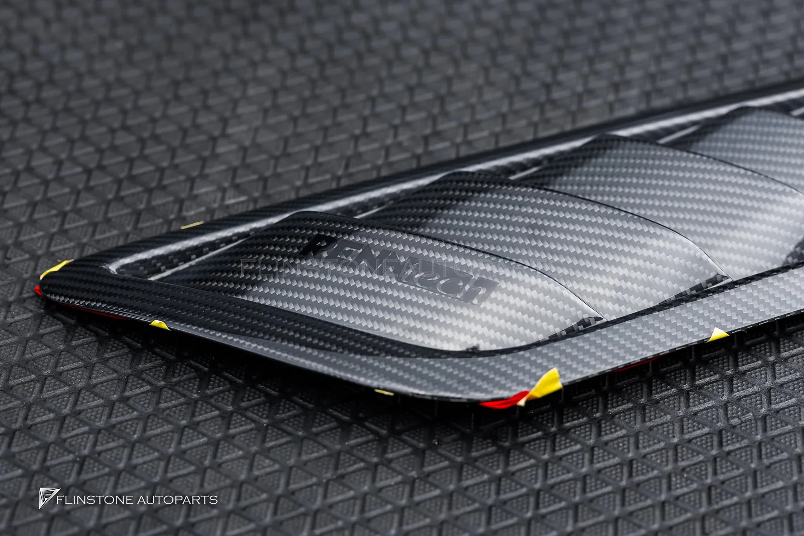 SLS / AMG GT Mercedes AMG GTR [R190] ติดตั้งแก้มข้างจาก Renntech