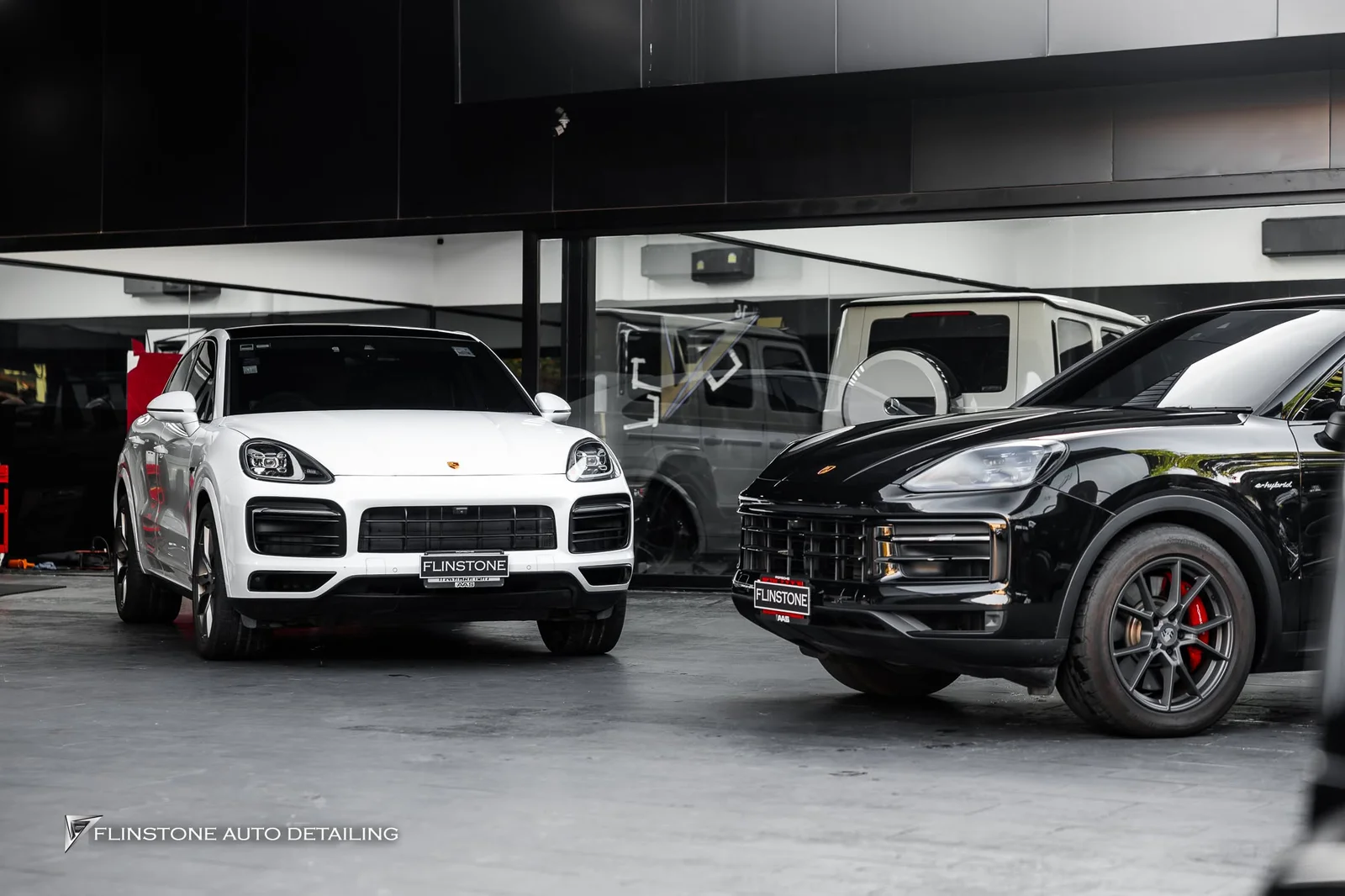 PORSCHE Cayenne 9Y0.1 and 9Y0.2 chose clear paint protection film from DRESDENPROTECTION