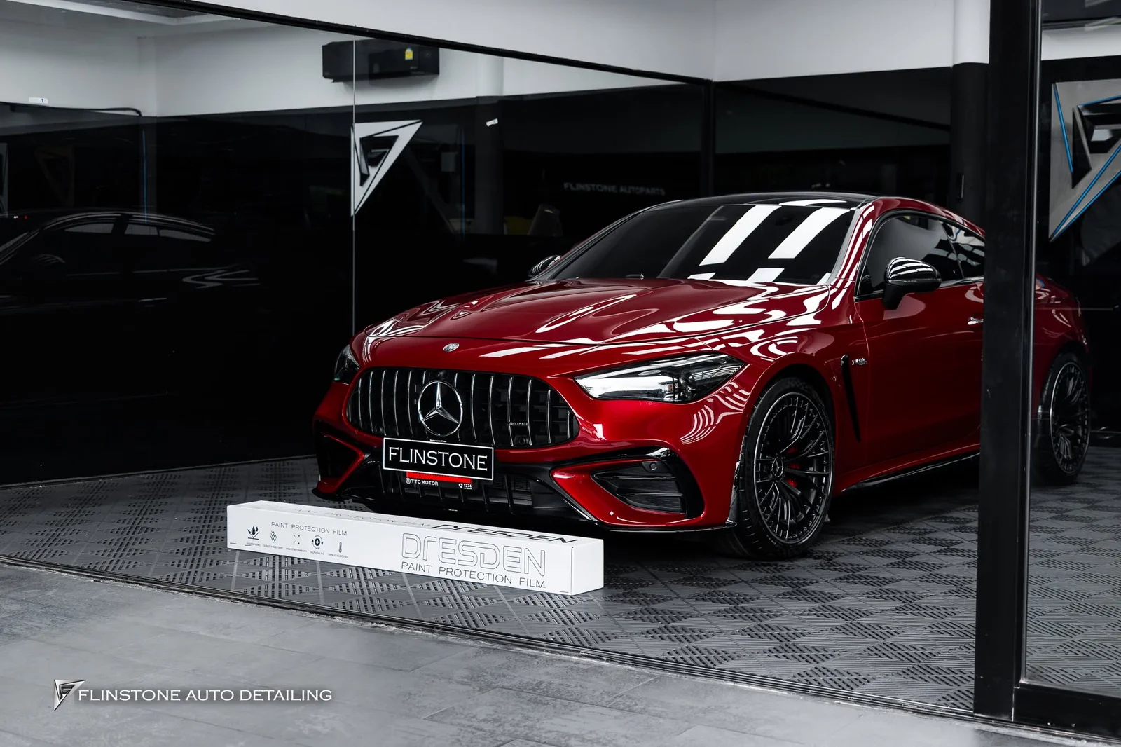 C236 CLE-Class Coupe Mercedes CLE53 AMG เลือกติดฟิล์มใสกันรอยจาก DRESDENPROTECTION