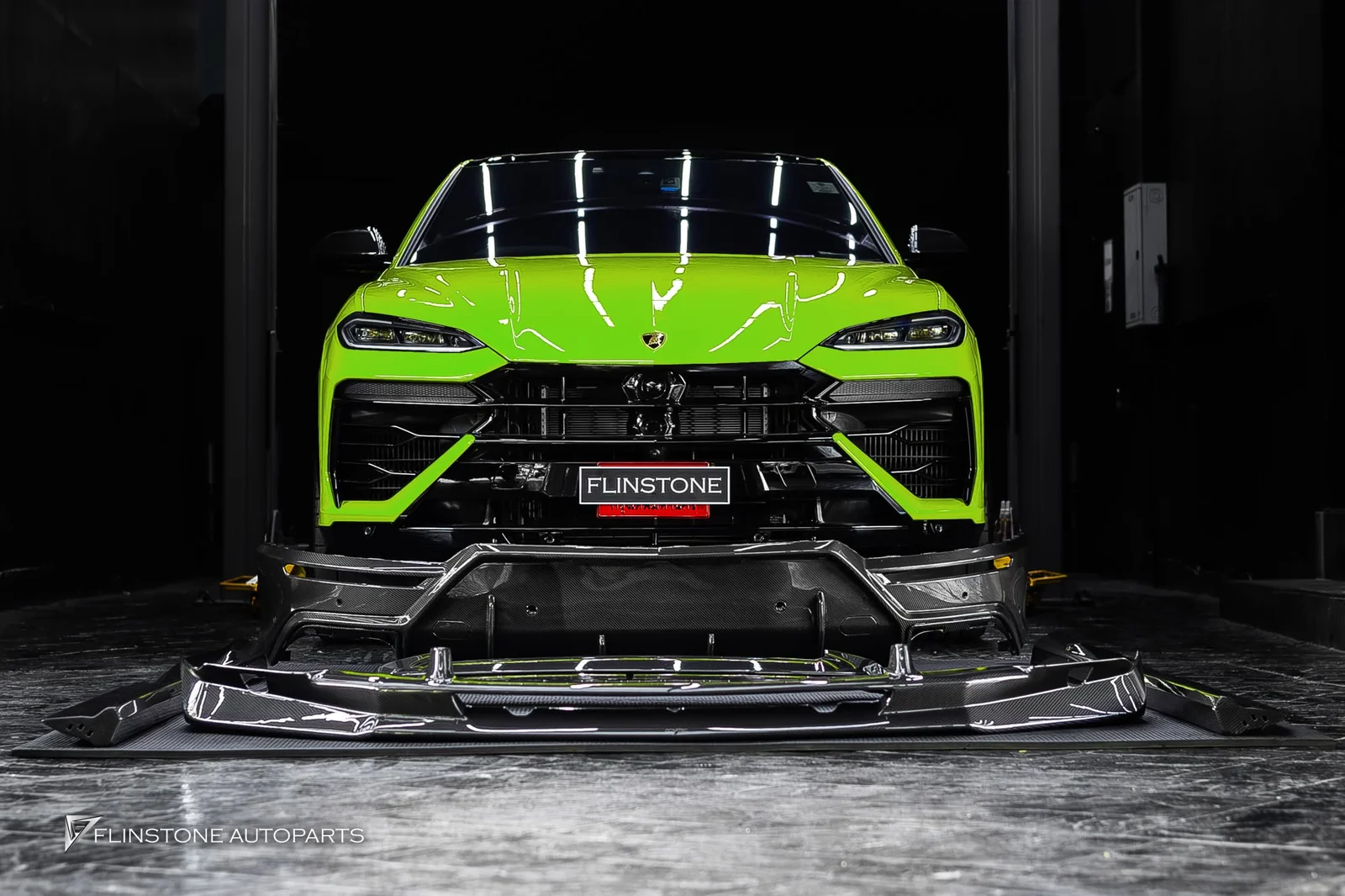 LAMBORGHINI URUS SE เตรียมติดตั้งชุดแต่งคาร์บอนรอบคันจาก NOVITEC