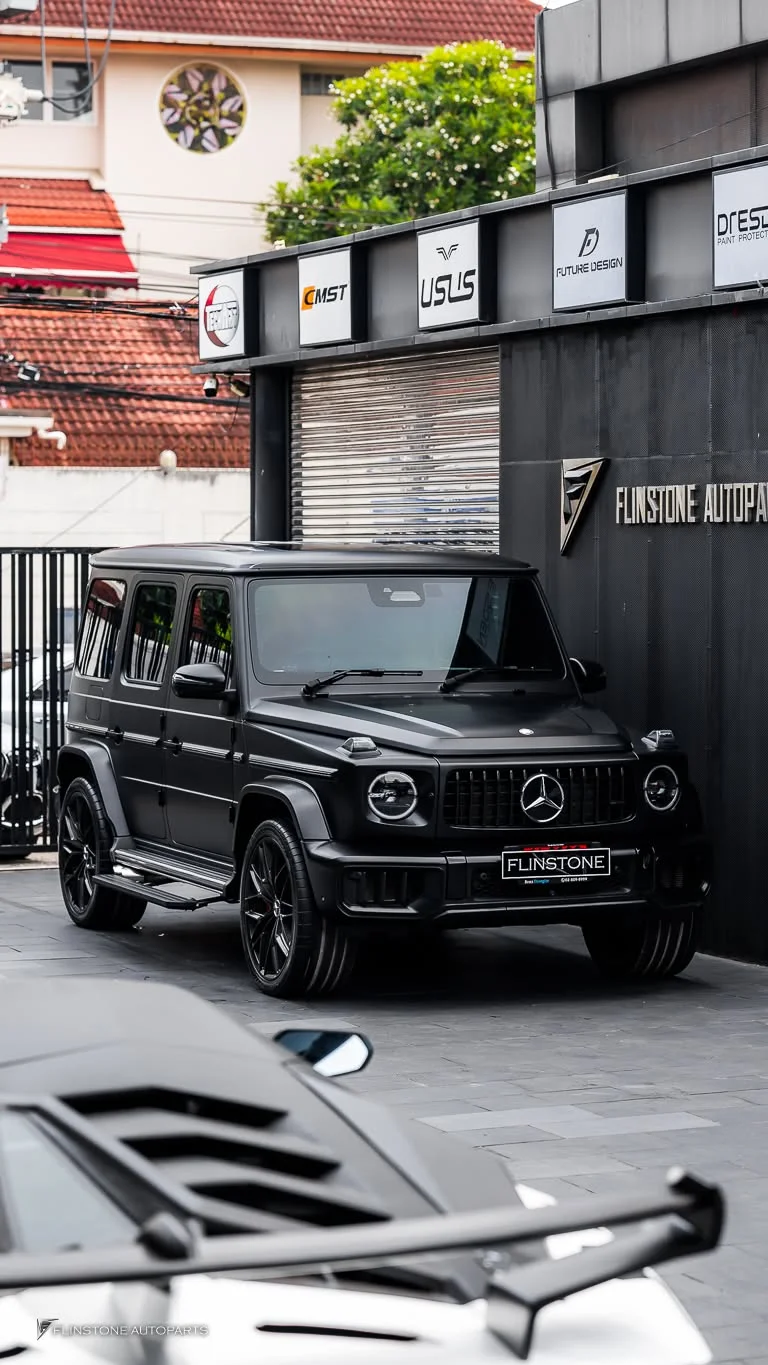 W464 G-Class ติดตั้งบันไดไฟฟ้าอัตโนมัติสำหรับ G-Class เป็นแบบสไลด์ ที่เดียวในไทยตอนนี้