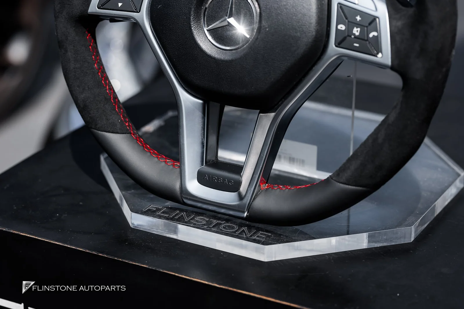 ติดตั้งพวงมาลัย AMG Alcantara สำหรับ W207 E-Class Coupe